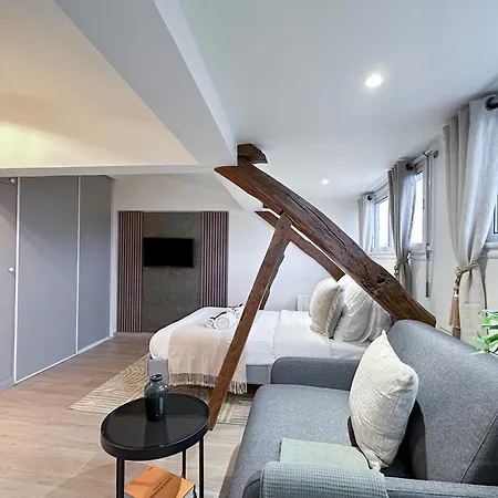 Apartment Opera - Premium With Lift For 3